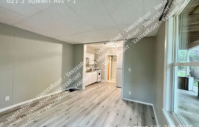 621 S SMT AVE