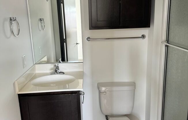 2 beds, 2 baths, 901 sqft, $1,495, Unit 701