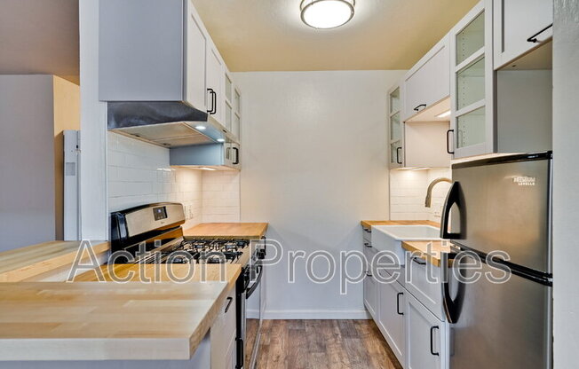 1084 WENTWORTH STEET