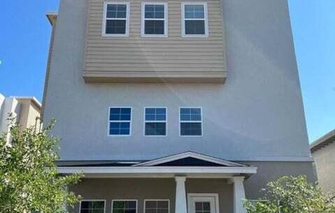 Beautiful 2 bedroom Townhome in downtown Phoenix! Perfect Location!