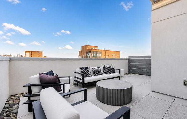 1 bed, 1 bath, 636 sqft, $2,995, Unit 602