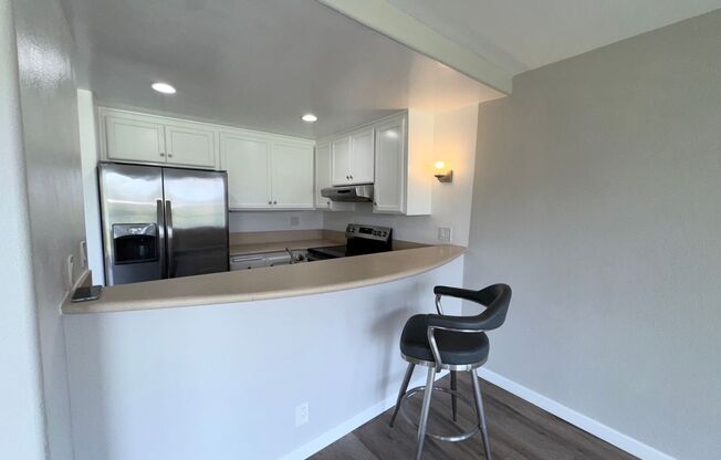 2348 LA COSTA AVE