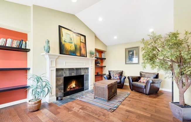 Luxurious, Bright and Meticulously Maintained 2 Bed and 2 Bath Condo