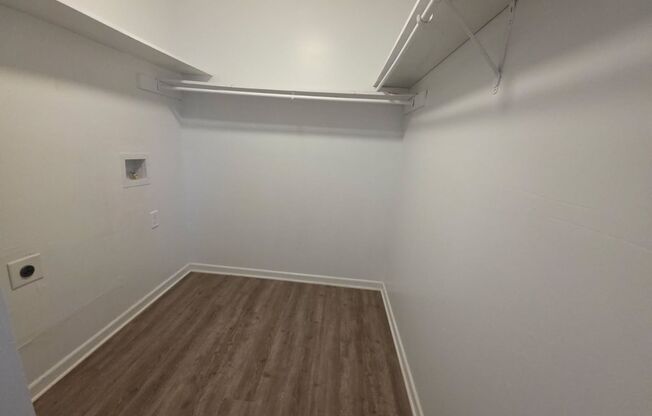 1 bed, 1 bath, 576 sqft, $750, Unit 3635-O