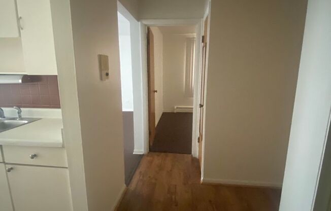 2205 East 87th Street Apt. Building