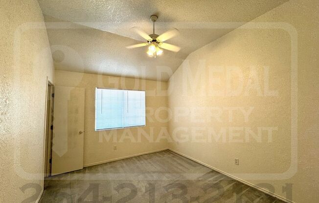 2 beds, 1.5 baths, 984 sqft, $850, Unit C