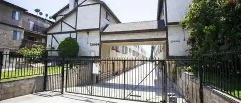 13444 TRACY ST