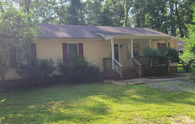 3 Bedroom, 2 Bath Rancher in Varina!