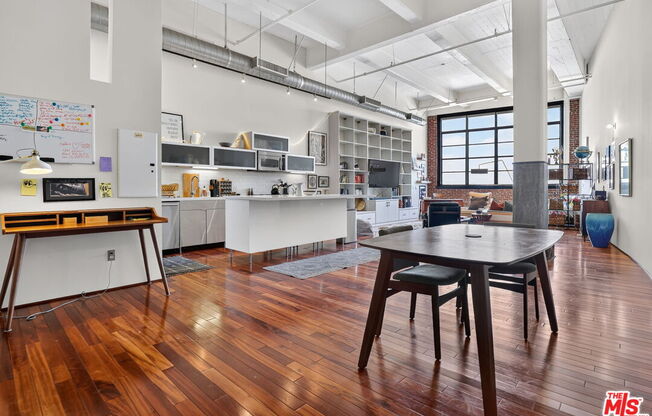 Studio, 1 bath, 1,147 sqft, $3,995, Unit 606