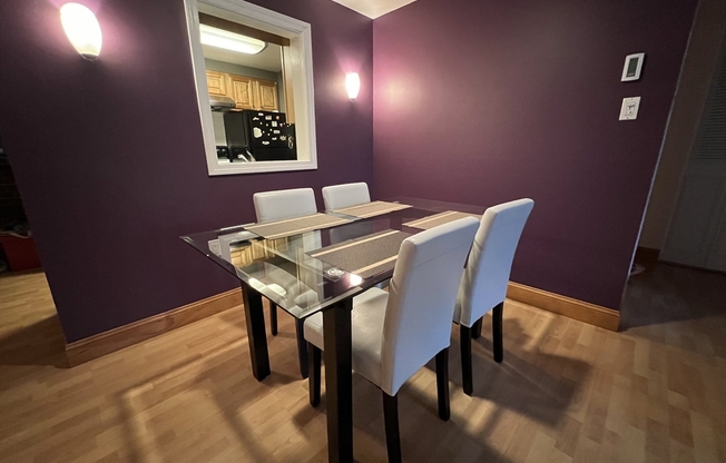 25 Greentree Ln