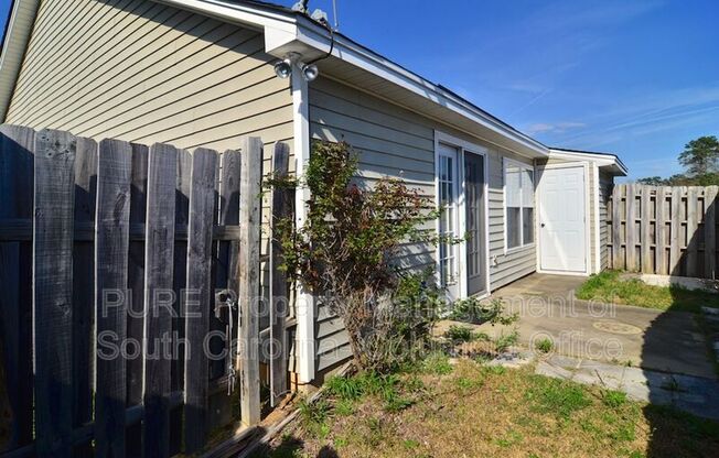112 PALM CT