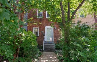 Charming Three-Story 2BR, 2BA Renovated Home Near Braddock Metro