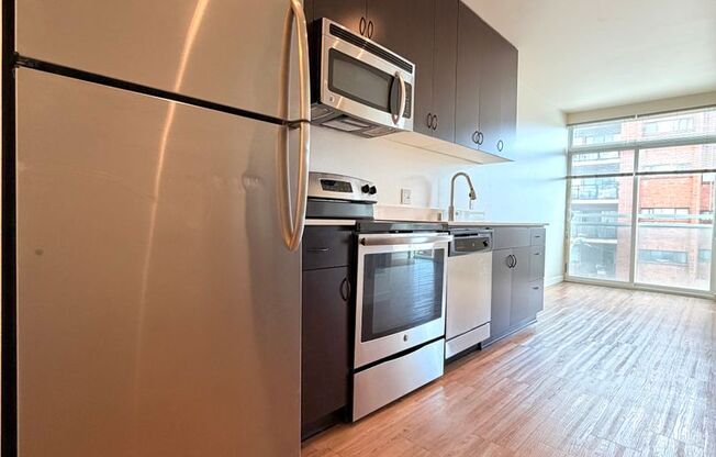 1 bed, 1 bath, 470 sqft, $1,495, Unit 402