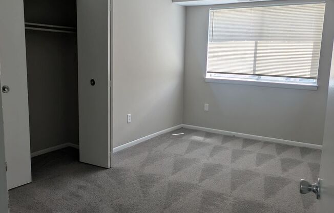 Bristol House Apartments