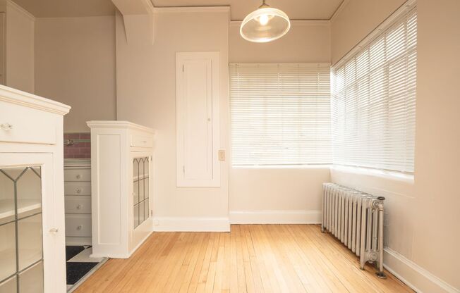 1 bed, 1 bath, 550 sqft, $1,400, Unit 407