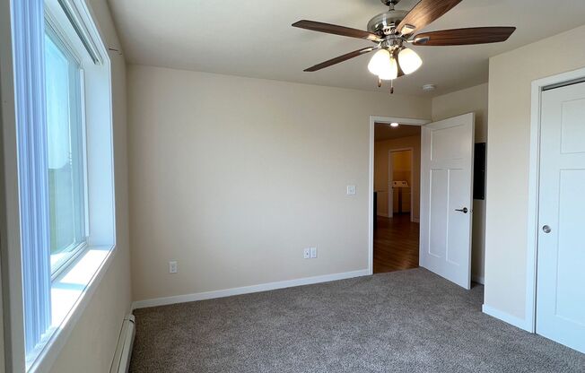 2 beds, 1 bath, 938 sqft, $1,345, Unit ST 1419-12