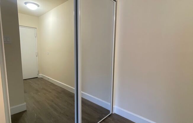 2 beds, 2 baths, 1,000 sqft, $1,990, Unit 14227 #303