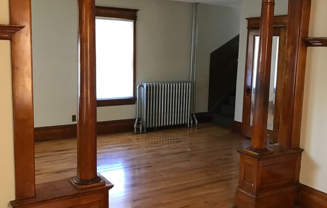 3 bedroom 1 bath house in St. Paul!