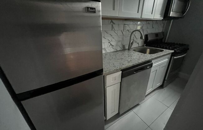 Studio, 1 bath, $1,800, Unit A04