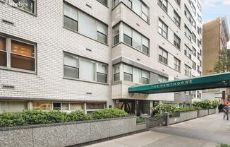 211 E 53rd Street