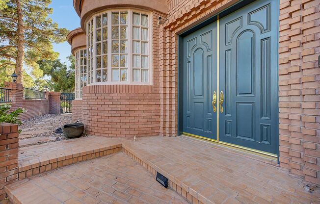 1105 BROADMOOR