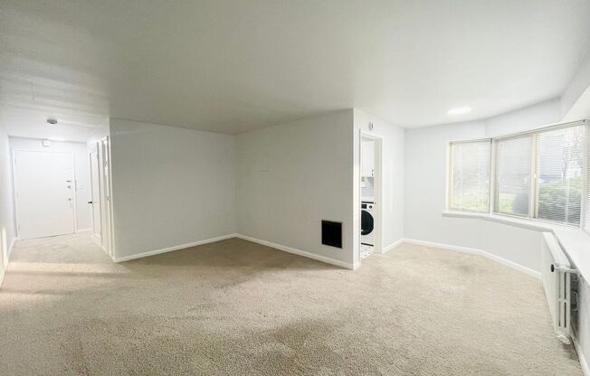 1 bed, 1 bath, 670 sqft, $1,595, Unit Hamrick 02