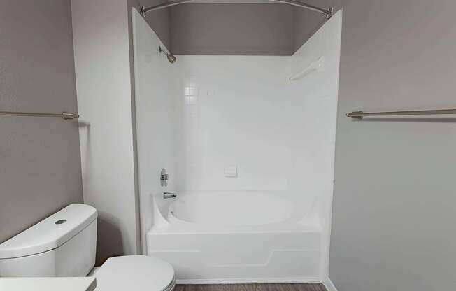 2 beds, 2 baths, 1,149 sqft, $1,513