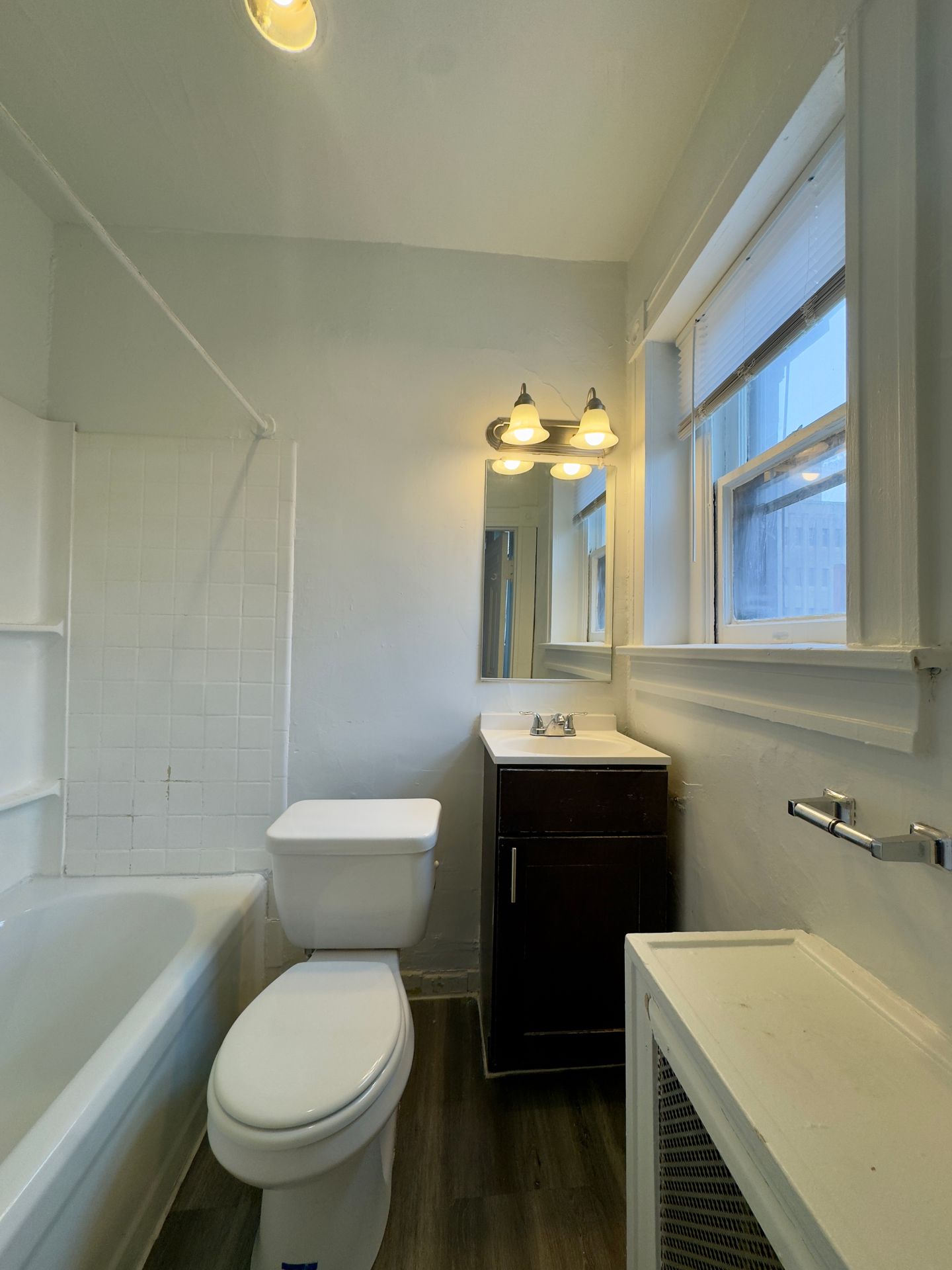4 AND 10 E BIDDLE ST