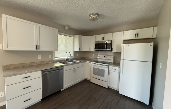 215 FREMONT ST