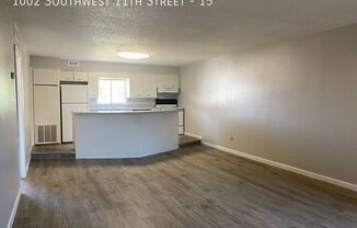 1002 SW 11 ST