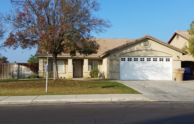 4 beds, 2 baths, $2,595