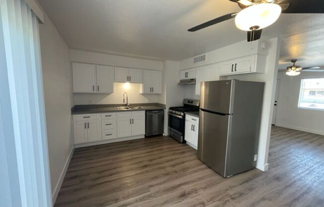 2 beds, 1 bath, 800 sqft, $1,350, Unit CC12