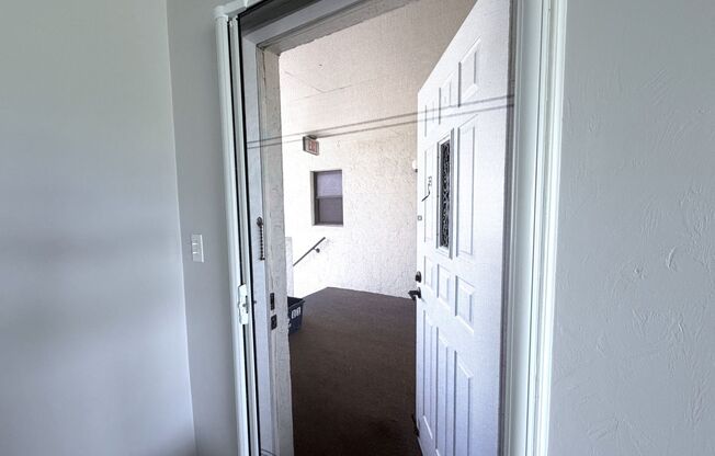 FIRST MONTH RENT FREE@! Immaculate 55+ Condo with Views of Golf Course in N. Ft. Myers