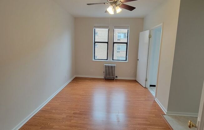 6133 N. Kenmore
