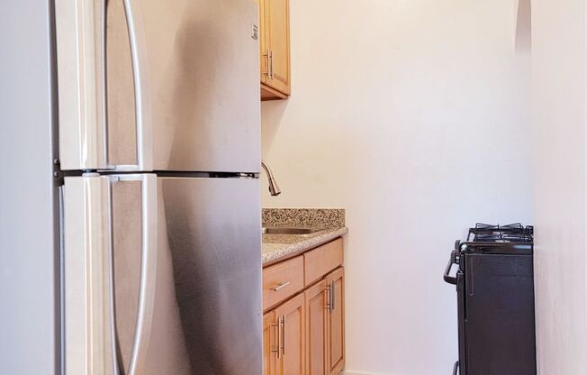 Studio, 1 bath, 450 sqft, $2,400, Unit 601