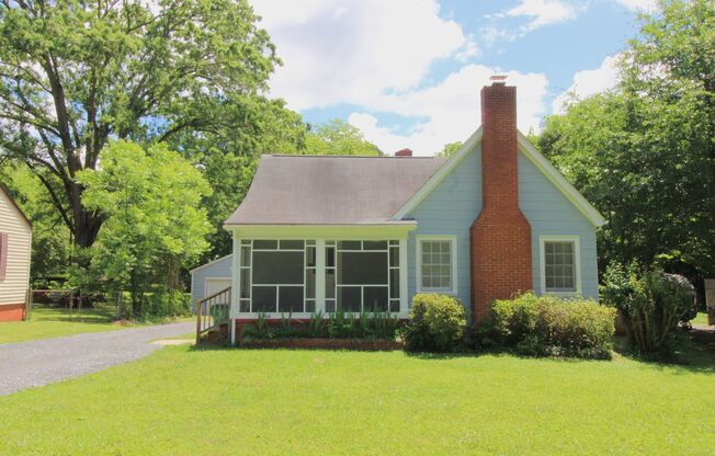 Charming 3 bedroom in Commonwealth!