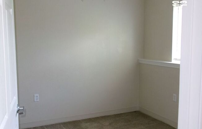 1 bed, 1 bath, 566 sqft, $1,377, Unit 137-113