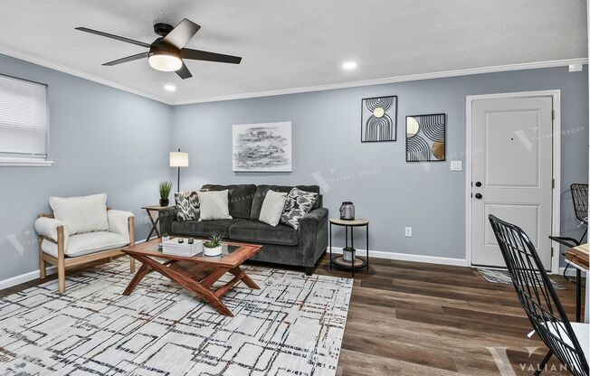 Elm Crest Apartments in Rountree Neighborhood