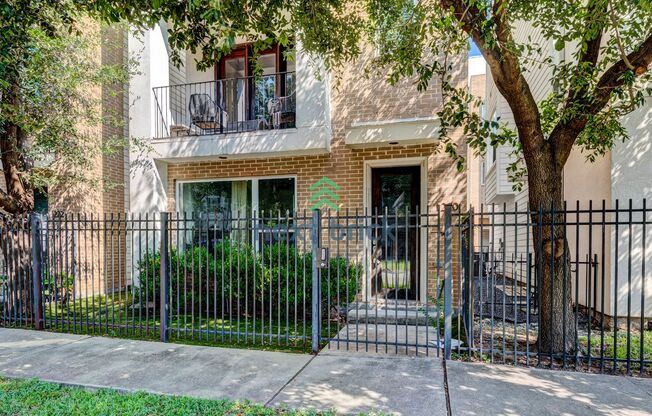 3 BEDS & 3.5 BATH SINGLE FAMILY FOR RENT