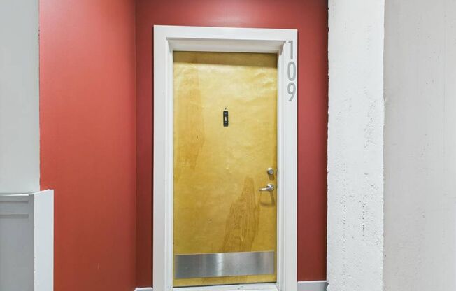 1 bed, 1 bath, 631 sqft, $1,150, Unit 109