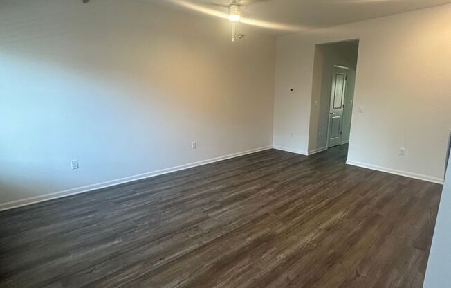 1 bed, 1 bath, 600 sqft, $1,395, Unit 202