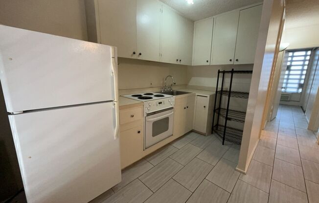 2 bedroom, 1 bath, 1 parking for $1850/month!