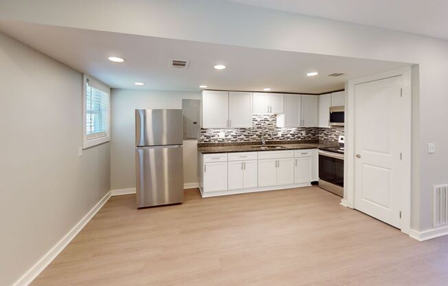 2 beds, 1.5 baths, 1,100 sqft, $1,325, Unit G1