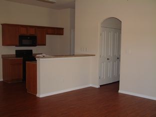 3 beds, 2 baths, 1,250 sqft, $1,525