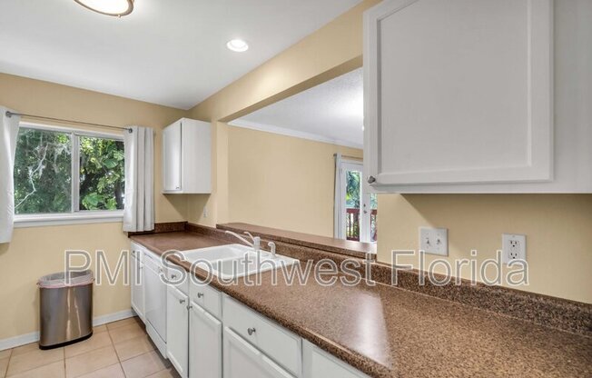 1721 PARAKEET WAY