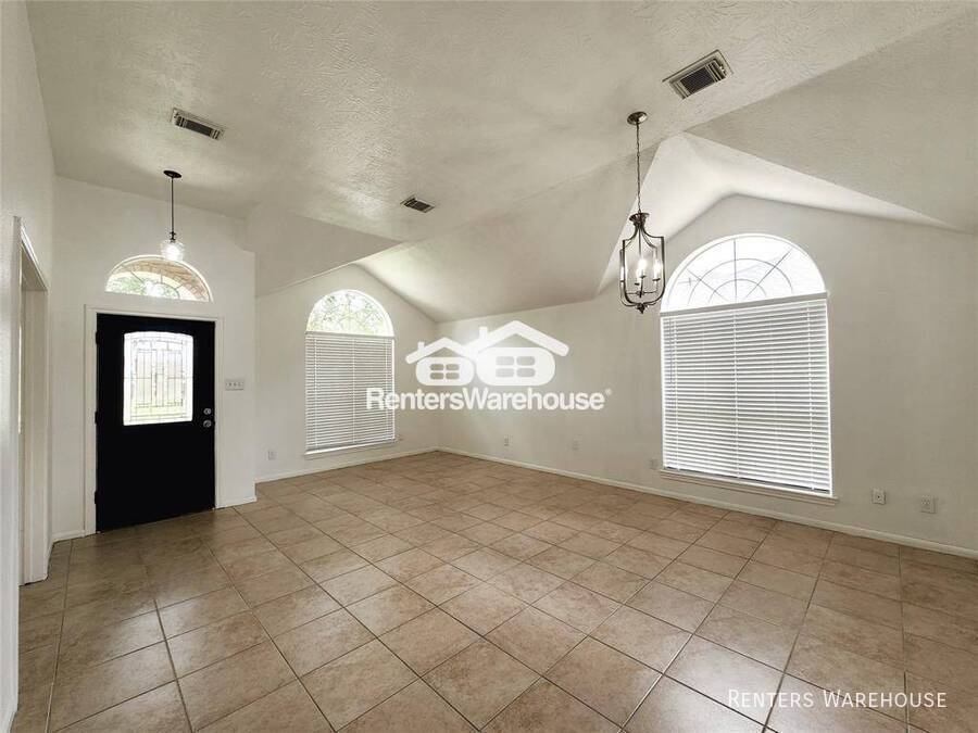 2810 AUTUMN SPG LN