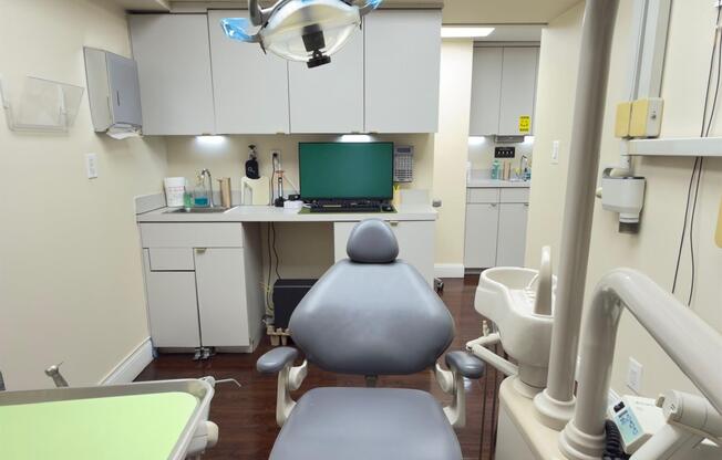 1 bed, 1 bath, 90 sqft, $7,000