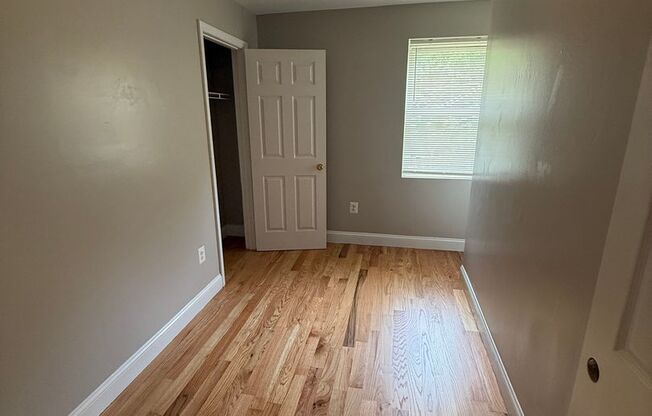 253 Newcomb St. SE