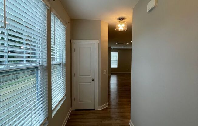 Beautiful Townhome located in Pineville, NC
