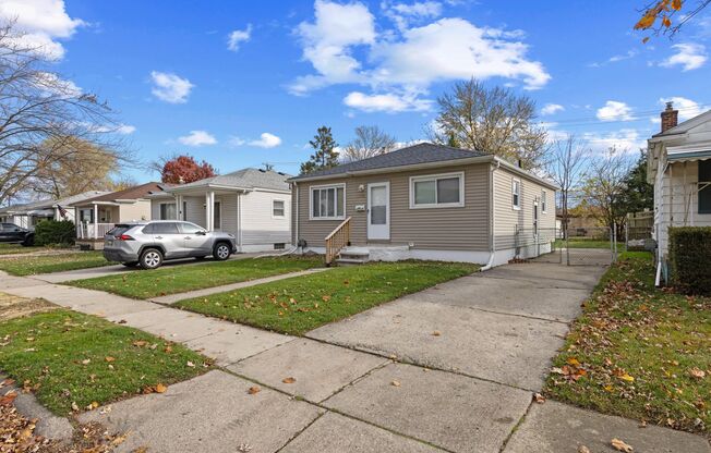 3 beds, 1 bath, $1,399